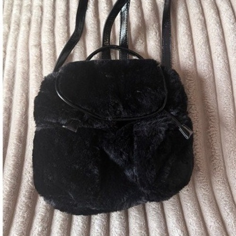 Steve Madden Black Faux Fur Mini Backpack Patent Trim Fuzzy Bag Y2K Small